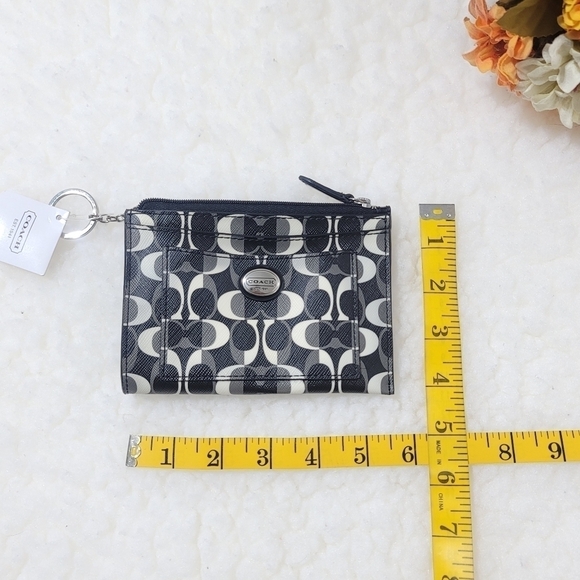 COACH WOMEN'S  KEYCHAIN ZIP POUCH NEW - Picture 7 of 8